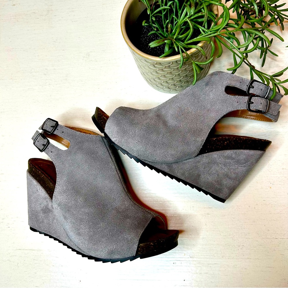 Mark Jenkins Calista Wedge Sandals
